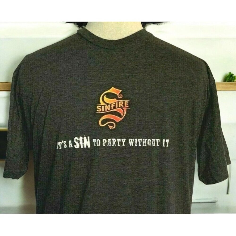 Sinfire Cinnamon Whiskey Graphic T-Shirt Gray Size Large Fun 7 Evil Party Sins
